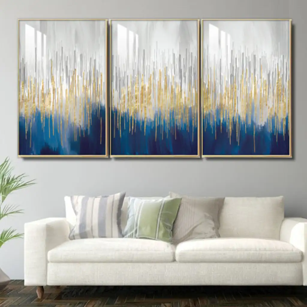 ثلاث لوحات جدارية مع برواز ذهبي واكريلك شفاف 120x60