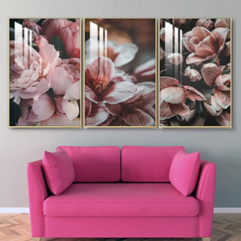 ثلاث لوحات جدارية مع برواز ذهبي واكريلك شفاف 120x60