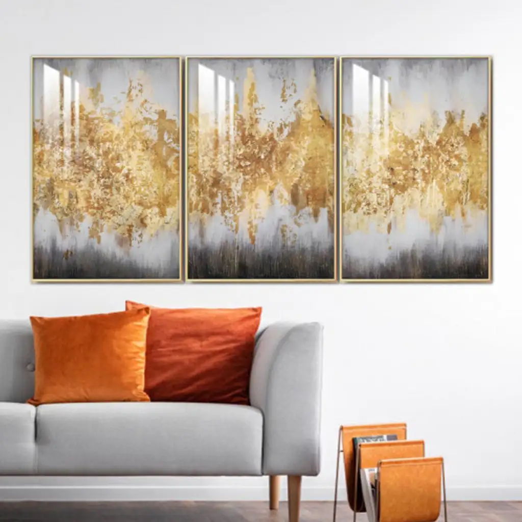 ثلاث لوحات جدارية مع برواز ذهبي واكريلك شفاف 120x60