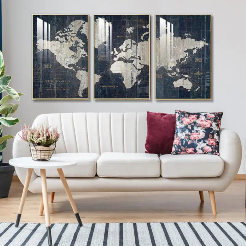 ثلاث لوحات جدارية مع برواز ذهبي واكريلك شفاف 120x60