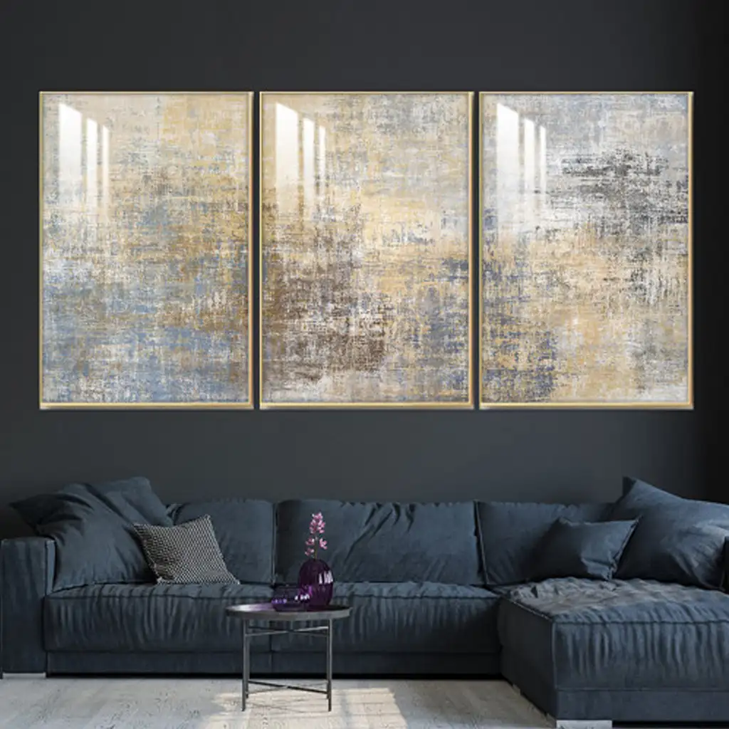 ثلاث لوحات جدارية مع برواز ذهبي واكريلك شفاف 120x60