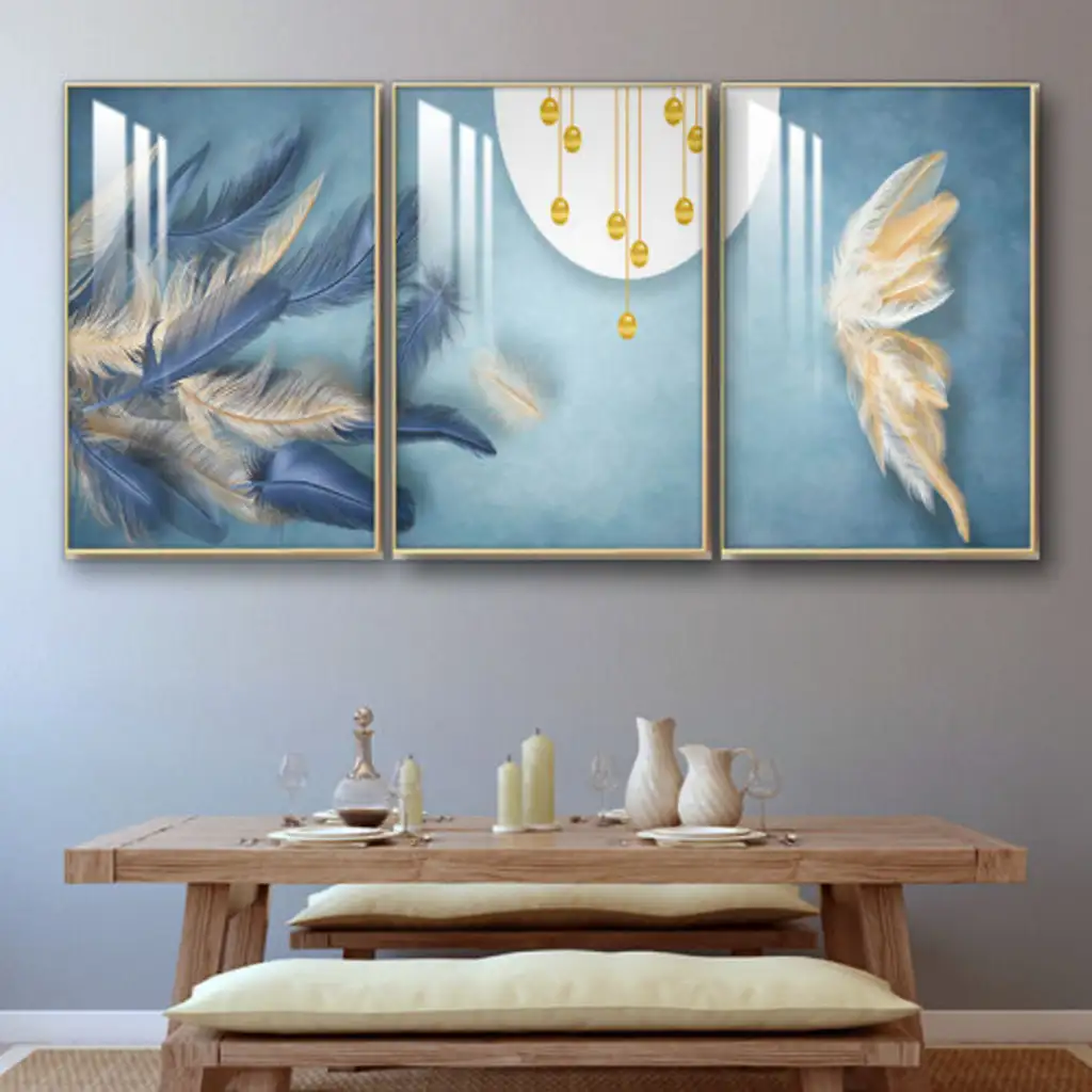 ثلاث لوحات جدارية مع برواز ذهبي واكريلك شفاف 120x60